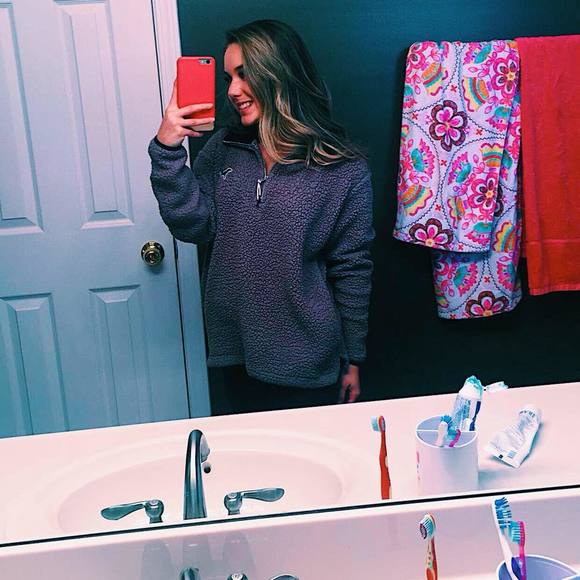 Meet your Posher, Lyrea alexandrea - Picture 1 of 1